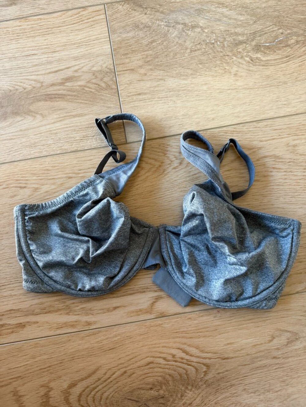 True Full Cup Bra Women's Gray 36DD Underwired Adjustable Strap Comfortable